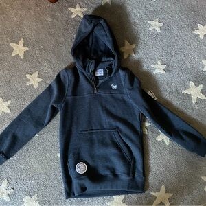 GOAT youth medium half zip sweatshirt navy Heather NWT